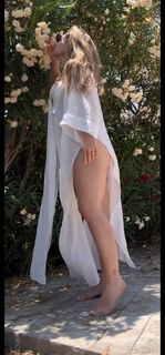 Chantal Baudaux feet photo 3