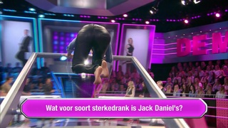 Chantal Janzen feet photo thumbnail