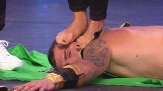 Chantal Janzen feet photo thumbnail