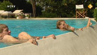 Chantal Janzen feet photo thumbnail