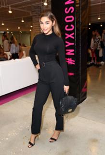 Chantel Jeffries feet photo thumbnail