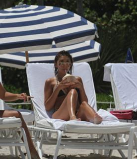 Chantel Jeffries feet photo thumbnail