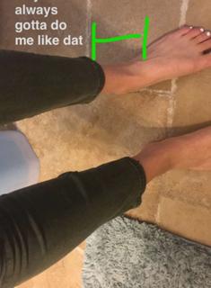 Chantel Jeffries feet photo thumbnail