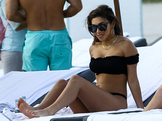 Chantel Jeffries feet photo thumbnail