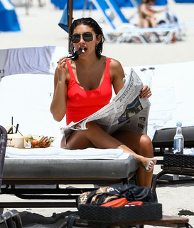 Chantel Jeffries feet photo thumbnail