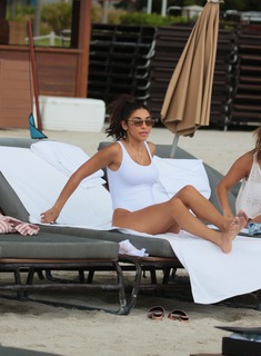 Chantel Jeffries feet photo thumbnail