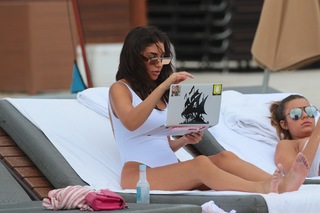 Chantel Jeffries feet photo thumbnail