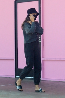 Chantel Jeffries feet photo thumbnail