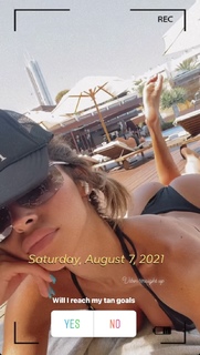 Chantel Jeffries feet photo thumbnail