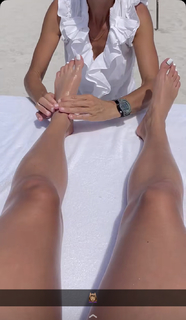 Chantel Jeffries feet photo thumbnail