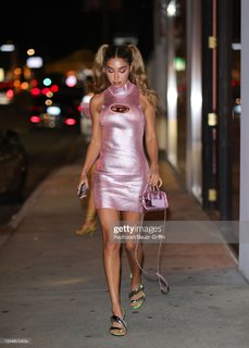 Chantel Jeffries feet photo thumbnail