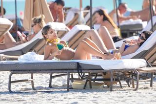 Chantel Jeffries feet photo thumbnail