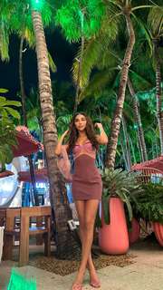 Chantel Jeffries feet photo thumbnail