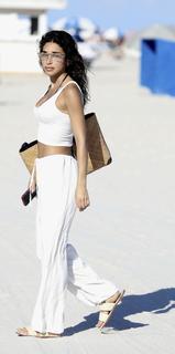 Chantel Jeffries feet photo thumbnail