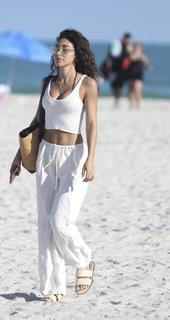 Chantel Jeffries feet photo thumbnail