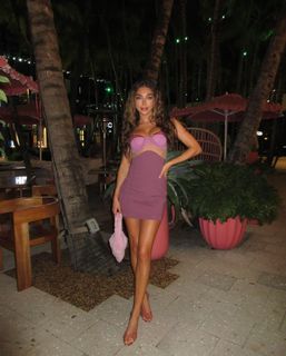 Chantel Jeffries feet photo thumbnail