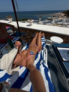 Chantel Jeffries feet photo thumbnail