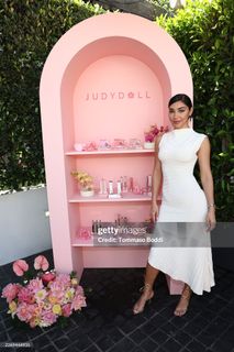 Chantel Jeffries feet photo 10