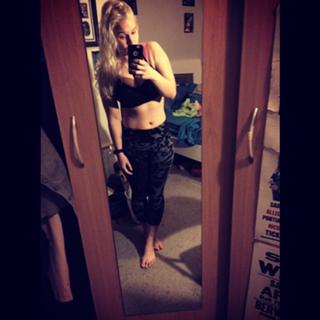 Chantelle Allison feet photo 8