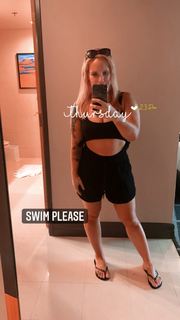 Chantelle Allison feet photo 9