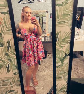 Chantelle Allison feet photo 16