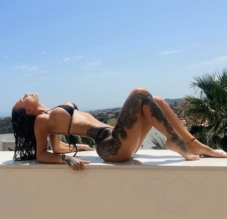 Chantelle Connelly feet photo 9