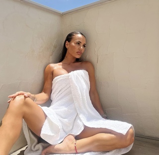 Chantelle Connelly feet photo 7