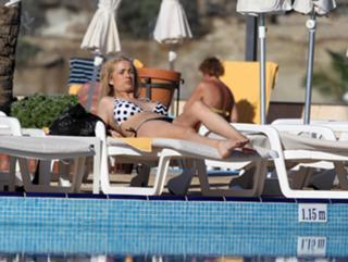 Chantelle Houghton feet photo 3