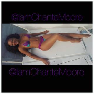 Chanté Moore feet photo 3