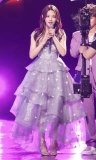 Chaoyue Yang feet photo 1