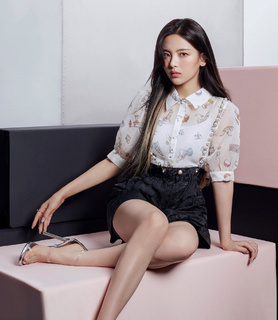 Chaoyue Yang feet photo 7