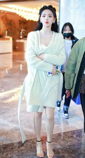 Chaoyue Yang feet photo 16