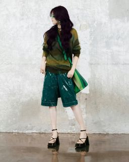 Chaoyue Yang feet photo 4
