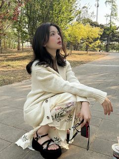 Chaoyue Yang feet photo 1