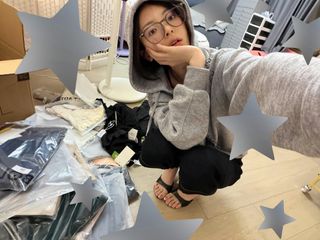 Chaoyue Yang feet photo 2