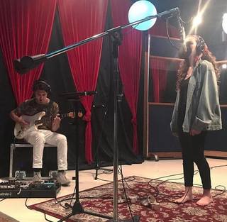 Chappell Roan feet photo thumbnail