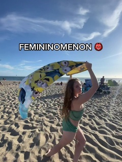 Chappell Roan feet photo thumbnail