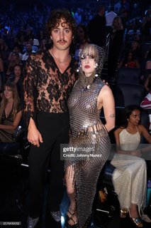 Chappell Roan feet photo thumbnail