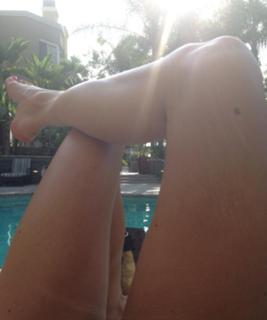 Charisma Carpenter feet photo thumbnail