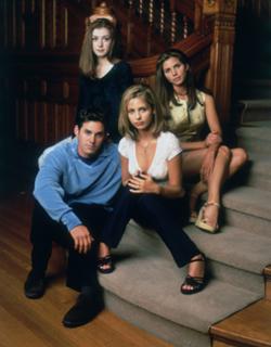 Charisma Carpenter feet photo thumbnail