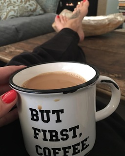 Charisma Carpenter feet photo thumbnail