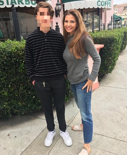 Charisma Carpenter feet photo thumbnail