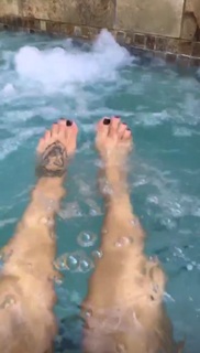 Charisma Carpenter feet photo thumbnail
