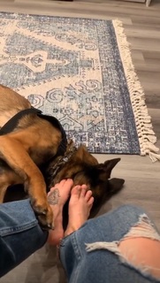 Charisma Carpenter feet photo thumbnail