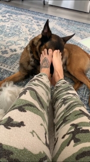 Charisma Carpenter feet photo thumbnail