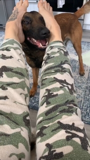 Charisma Carpenter feet photo thumbnail