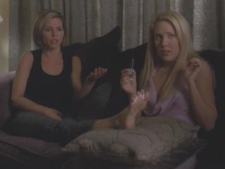 Charisma Carpenter feet photo thumbnail
