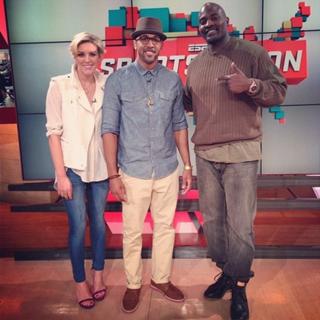 Charissa Thompson feet photo thumbnail