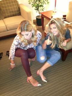 Charissa Thompson feet photo thumbnail