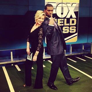 Charissa Thompson feet photo thumbnail